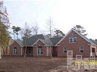 49 Green Tee Rd, Hampstead, NC 28443