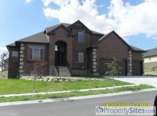 1677 W River View Dr, Bluffdale, UT 84065
