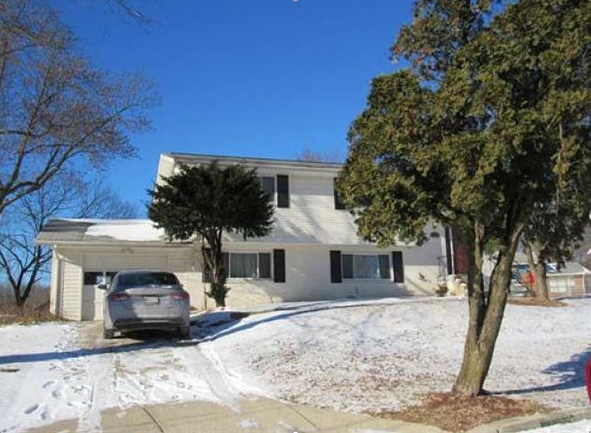 1st image of 7315 Wessex Dr