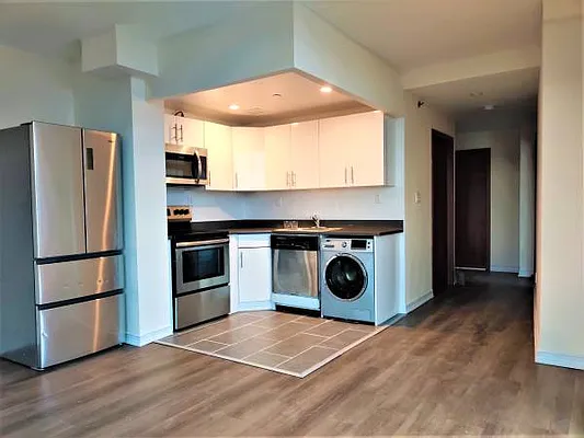 Rented by Ridgewood Capital NYC LLC | media 18