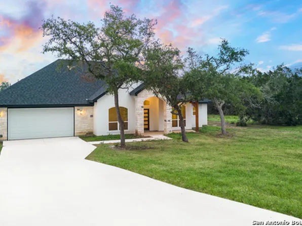 1149 Madrone Rd, Fischer, TX 78623