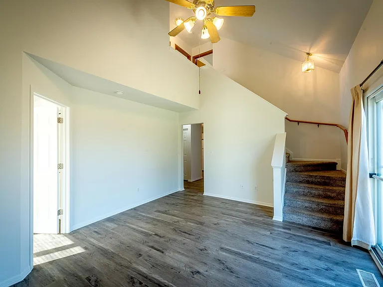 8679 Old Green Bay Rd — Photo 16