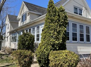 1725 Clarke Dr #1, Dubuque, IA 52001