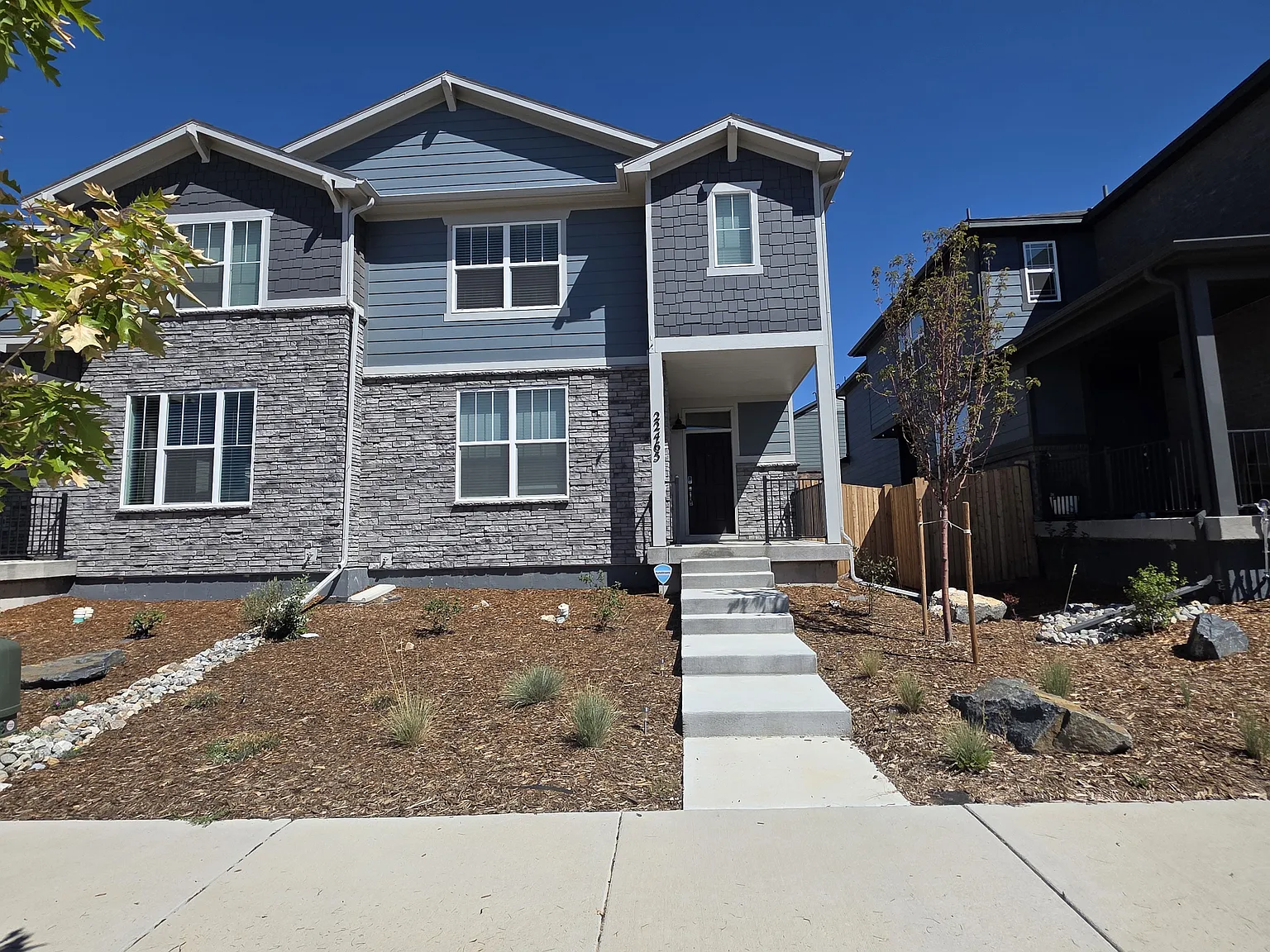 3 bed, 2.5 bath, 1511 sqft, $2,700 — Photo 1
