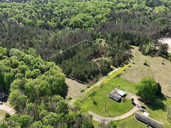 3rd image of 290 Mount Helm Rd