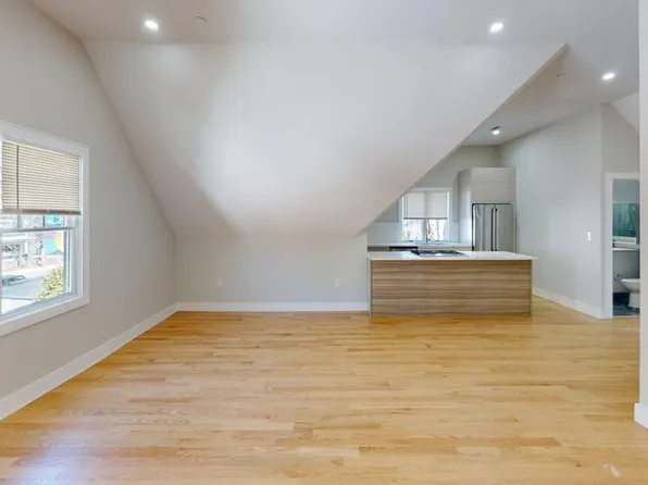 93 Williston Rd, 93 Williston Rd Room 4, Brighton, MA 02135