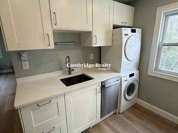 2 Aberdeen Ct #2, Cambridge, MA 02138