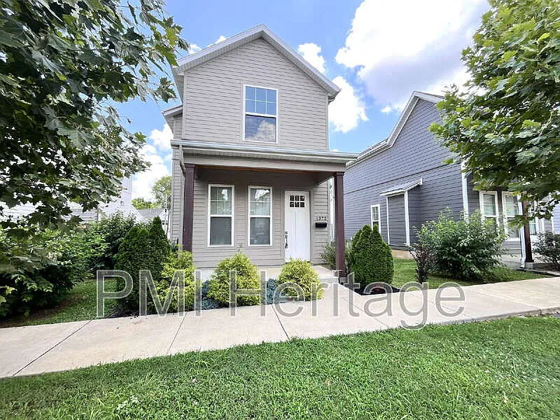 2 bed, 2.5 bath, 1280 sqft, $1,800 — Photo 2