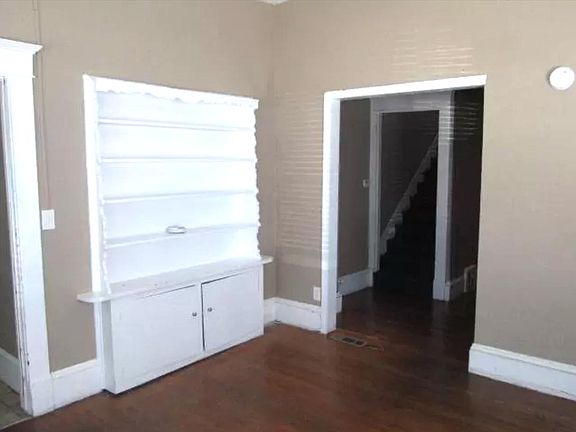 4th image of 505 S Davis St #2