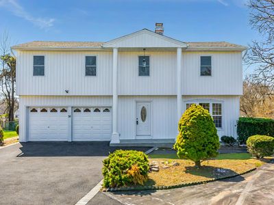 38 Melody Lane, Amityville, NY, 11701