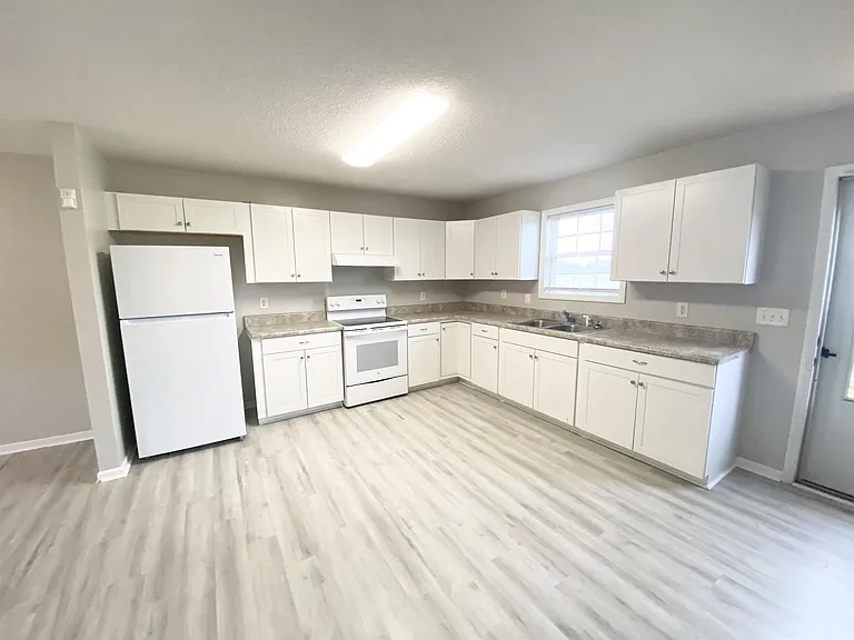 229 Olive Branch Blvd — Photo 5