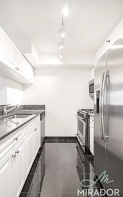 Rented by Mirador Real Estate | media 21