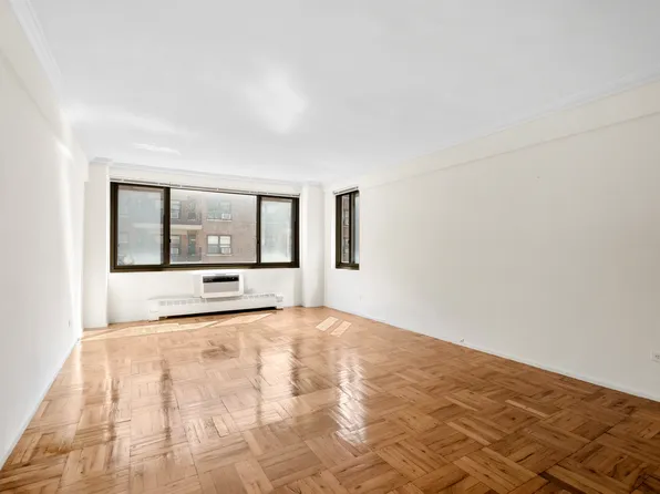 425 East 63rd Street image 1 of 9
