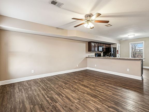 4th image of 1709A Manning Dr