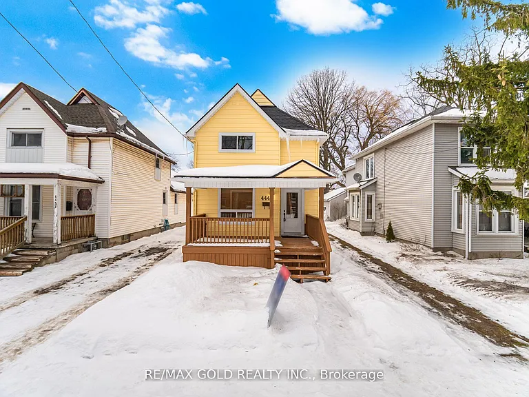 4445 Simcoe St — Photo 3