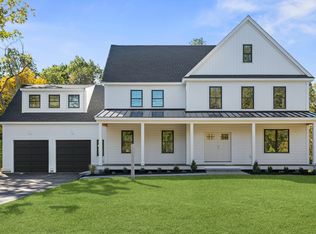 125 Concord Rd, Westford, MA 01886