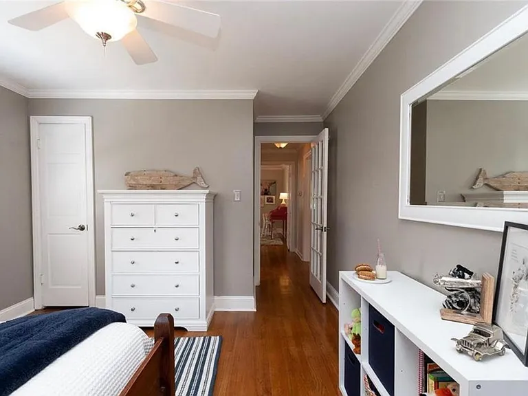 256 Castle Dr — Photo 13