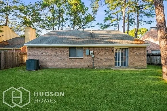 9415 Wallingham Dr — Photo 11