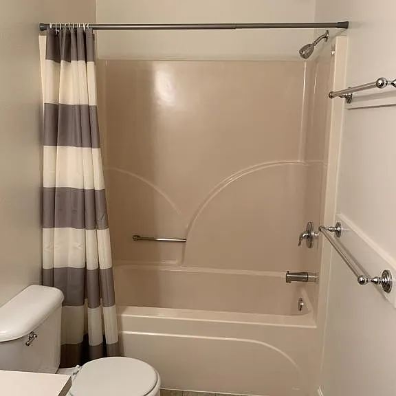 221 NW 3rd St #1 — Photo 17