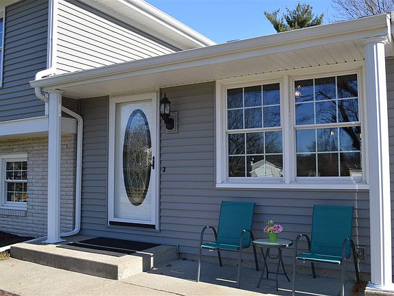2nd image of 24653 Elmhurst Dr