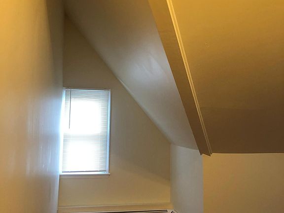 5th image of 413 Church Ln #C