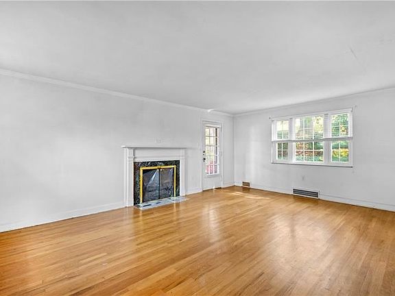 4th image of 113 Woodland Dr