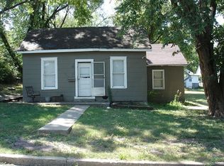 604 Q St, Atchison, KS 66002