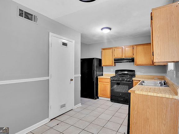 4th image of 2986 Kenville Ln