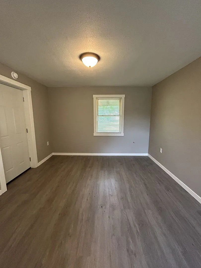 2379 Locust Road — Photo 3