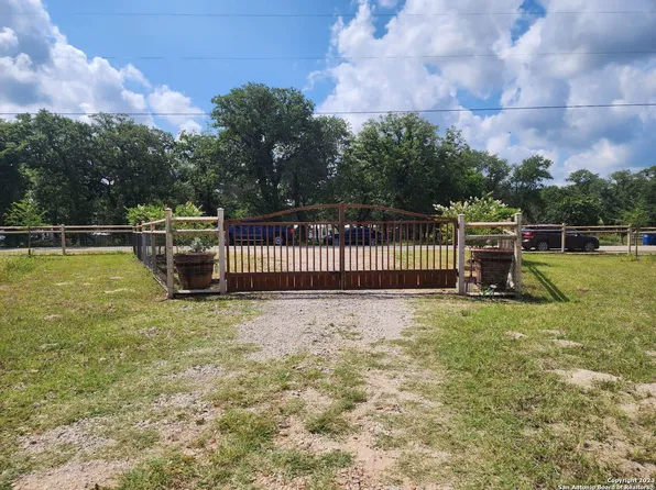 1208 COUNTY ROAD 317 LOT 1E, La Vernia, TX 78121
