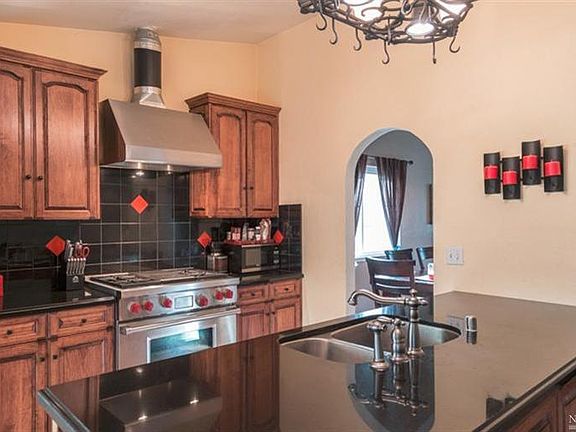 3rd image of 469 Alicante Court