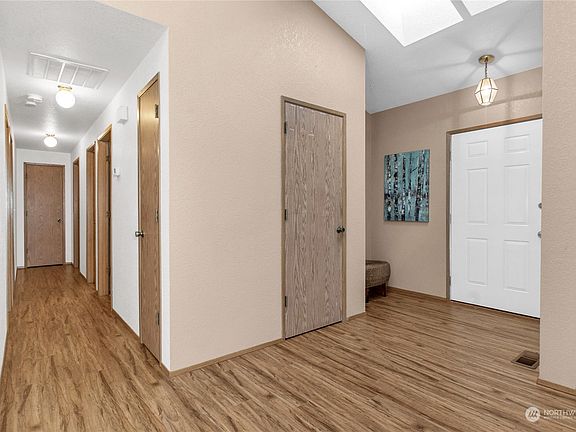 4th image of 5134 Viewridge Drive SE
