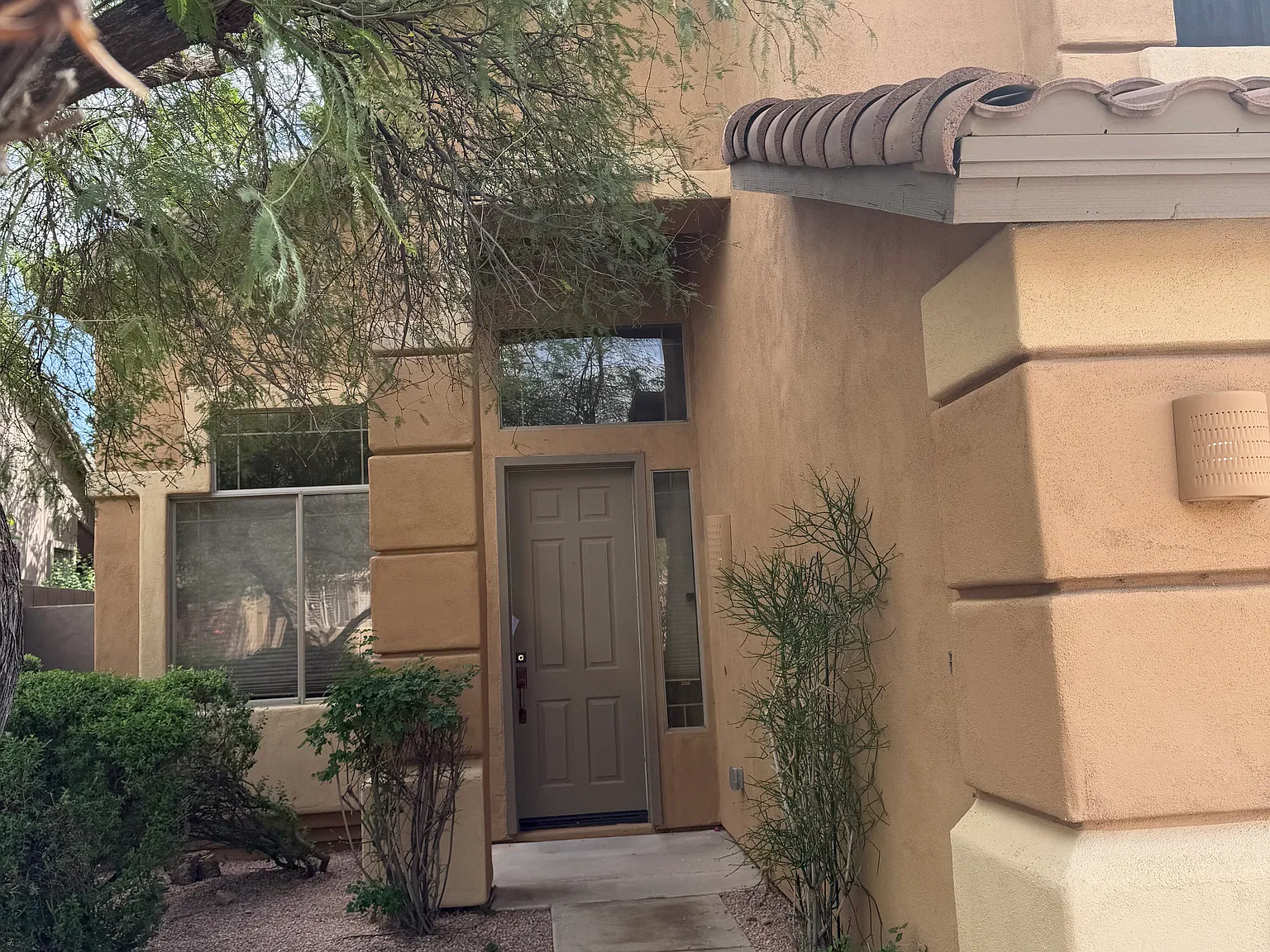 E Star Of The Desert Dr, Scottsdale — Photo 2