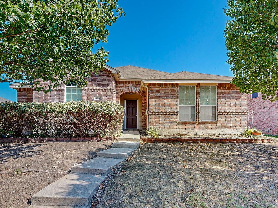 1st image of 308 Singleton Dr