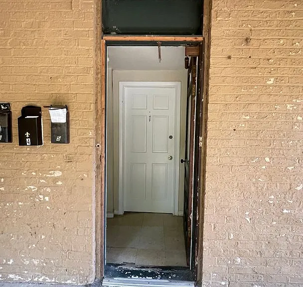 1113 State St #1 — Photo 4