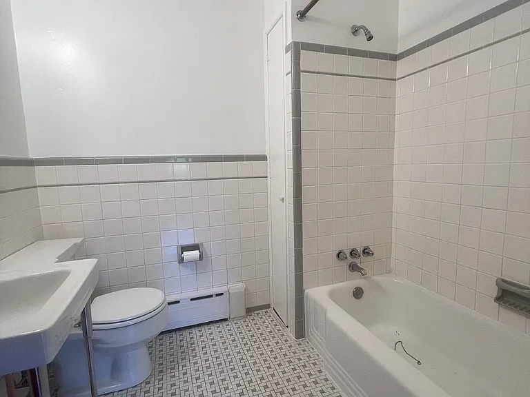 12405 Shafer Ln #1 — Photo 23