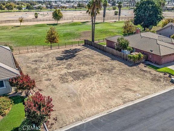 5th image of 7180 Emerald St #26