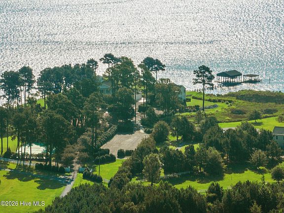 3rd image of 220 Pungo Shores Drive