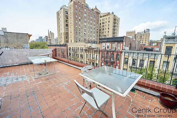 Rented by Genik Group Corp | media 57