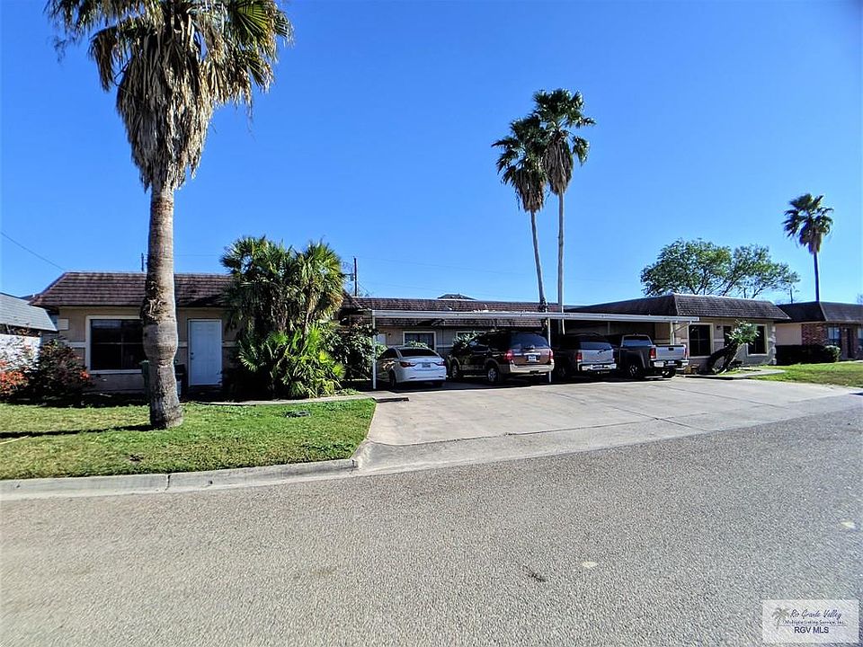 2nd image of 111 Las Palmas Dr