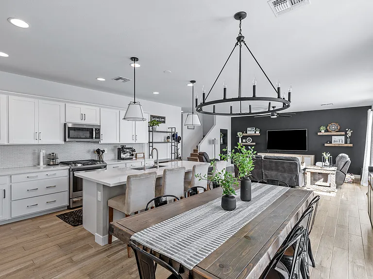 14233 W Cottontail Ln — Photo 8