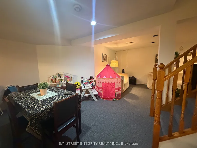 5110 Nishga Ct — Photo 26