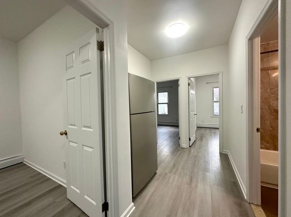 714 College Point Blvd