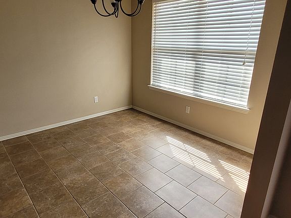 5th image of 2326 Amy Ln