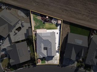 1749 Softwind Dr, Tulare, CA 93274