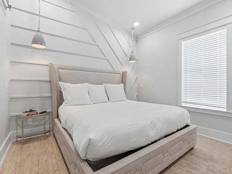8320 Surf Dr — Photo 30
