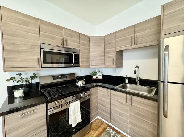 Live in the heart of Silver Lake at 1101 Westerly Terrace