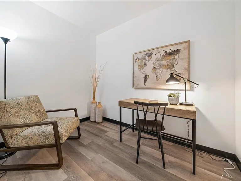 401 Olo Street - Former Church Parish Converted In Luxury Apartments! — Photo 4