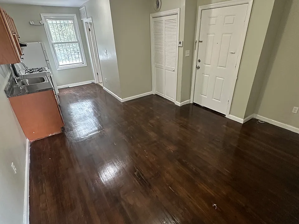 268 Ellis Ave #3F
