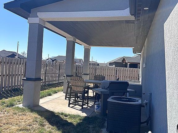 2nd image of 2505 Navajo Rd